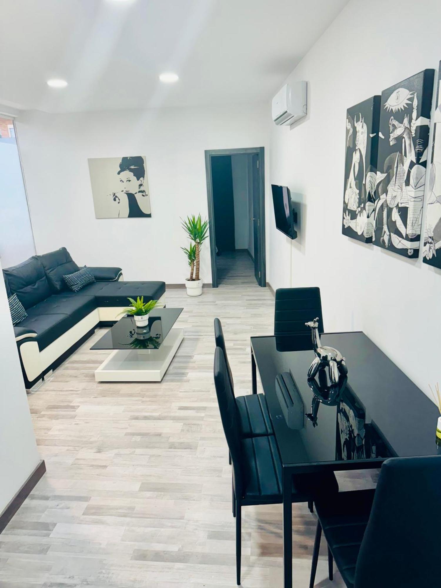 Duplex Th Sanse Norte San Sebastián de los Reyes Buitenkant foto