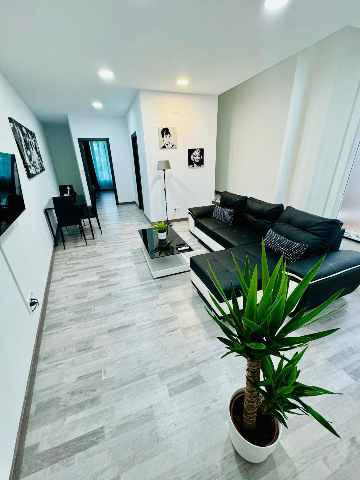 Duplex Th Sanse Norte San Sebastián de los Reyes Buitenkant foto