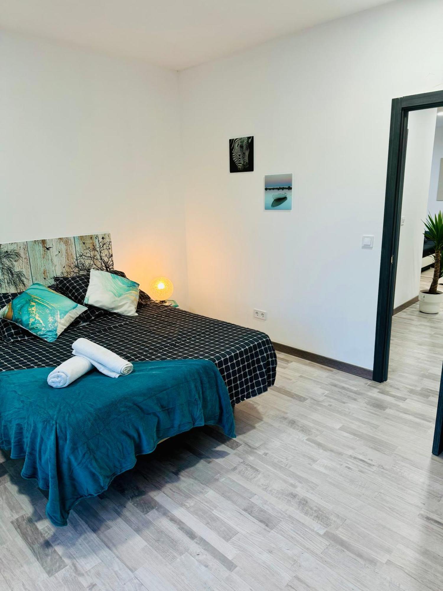 Duplex Th Sanse Norte San Sebastián de los Reyes Buitenkant foto