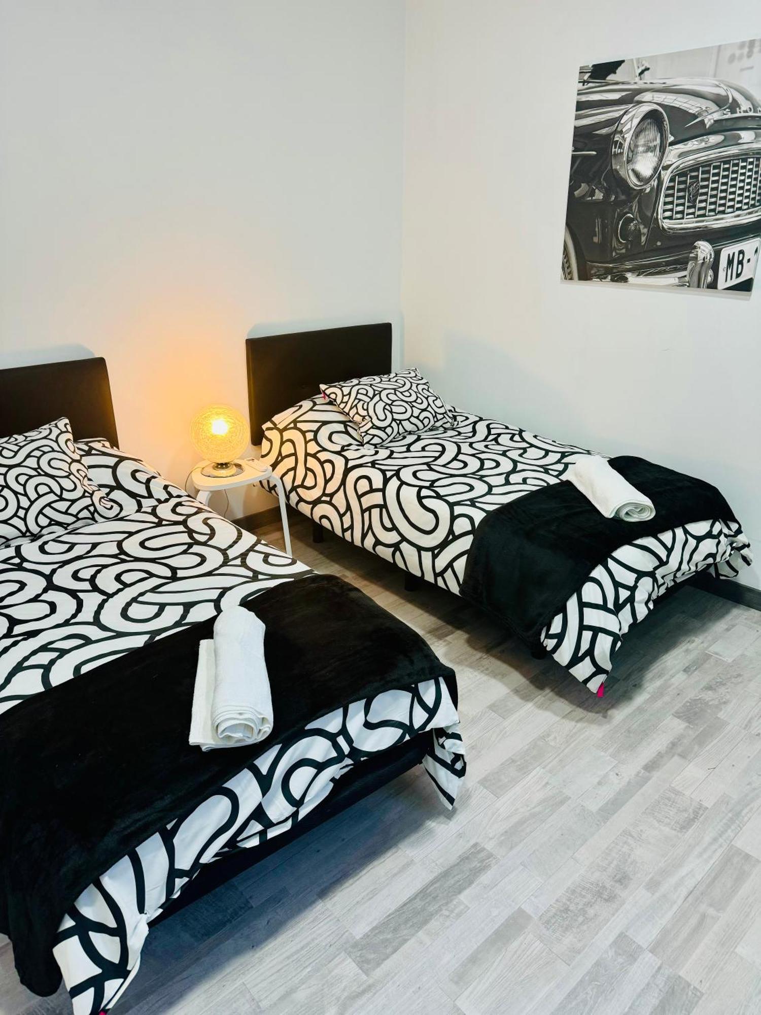 Duplex Th Sanse Norte San Sebastián de los Reyes Buitenkant foto
