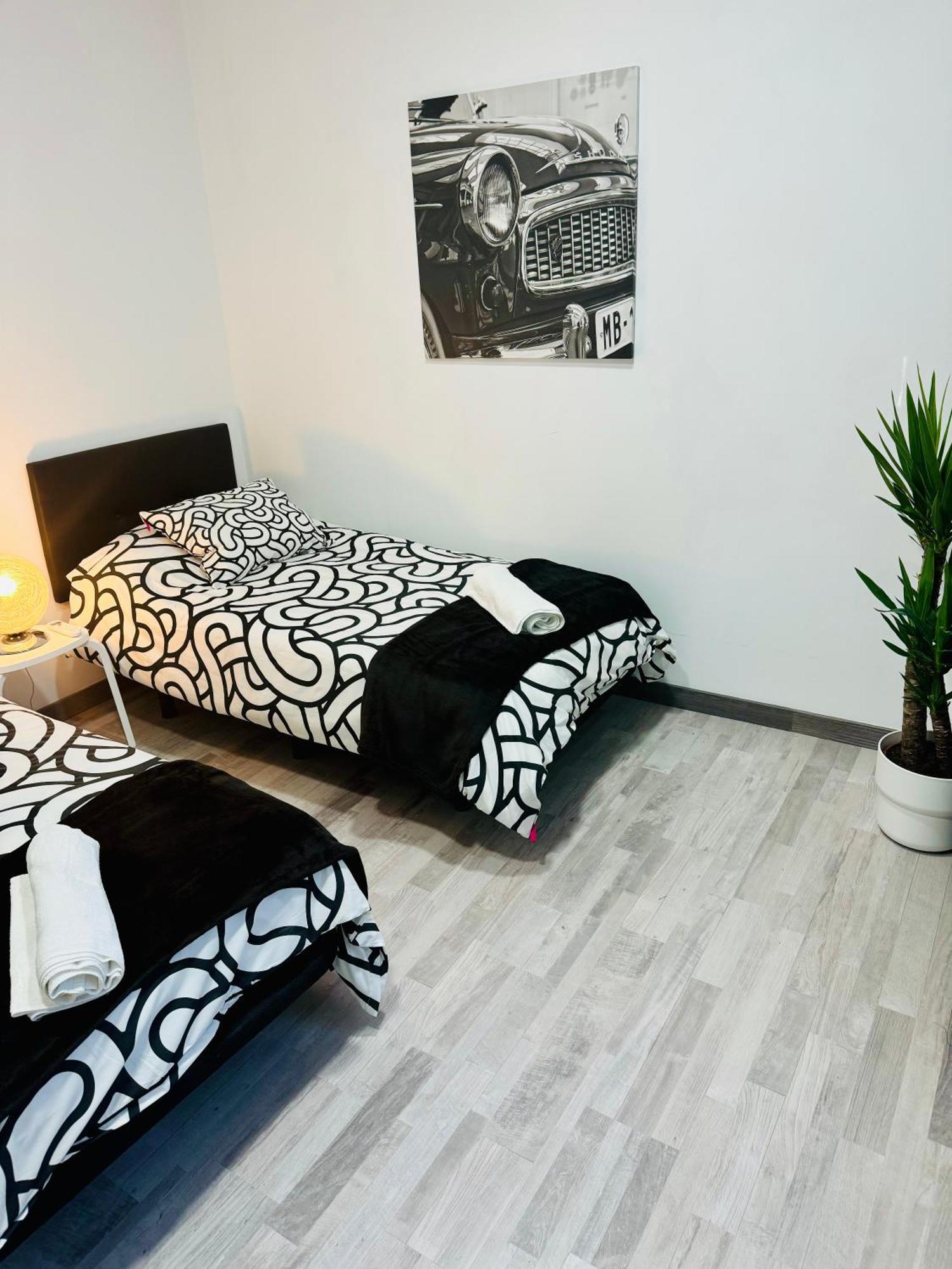 Duplex Th Sanse Norte San Sebastián de los Reyes Buitenkant foto