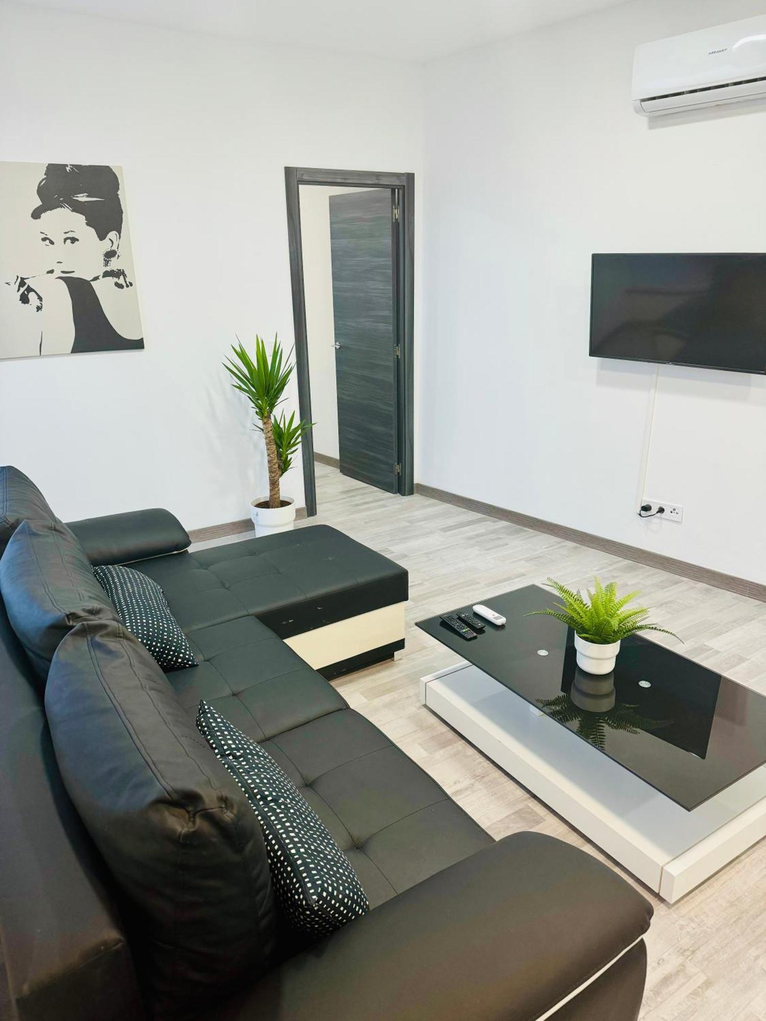 Duplex Th Sanse Norte San Sebastián de los Reyes Buitenkant foto