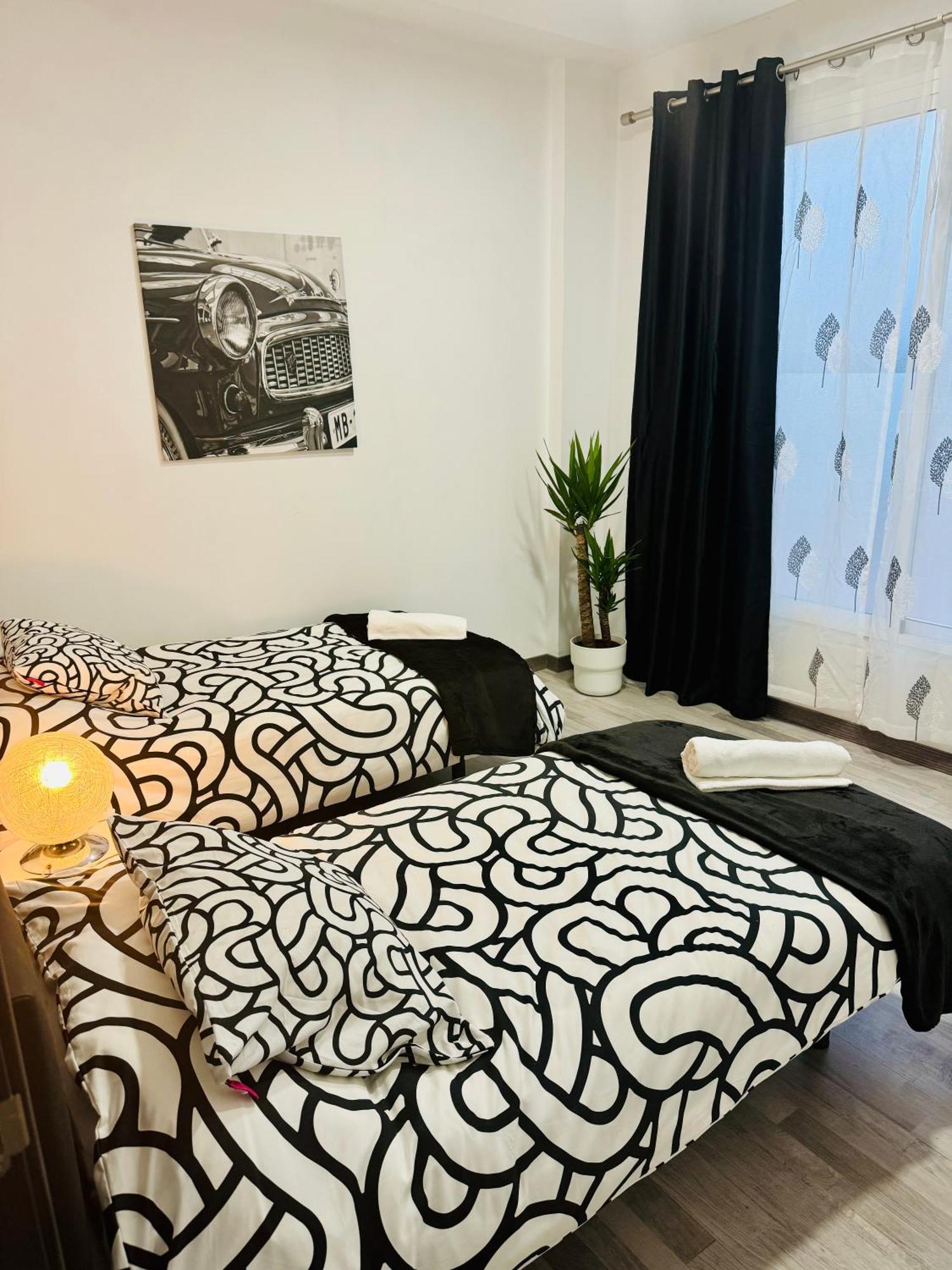 Duplex Th Sanse Norte San Sebastián de los Reyes Buitenkant foto