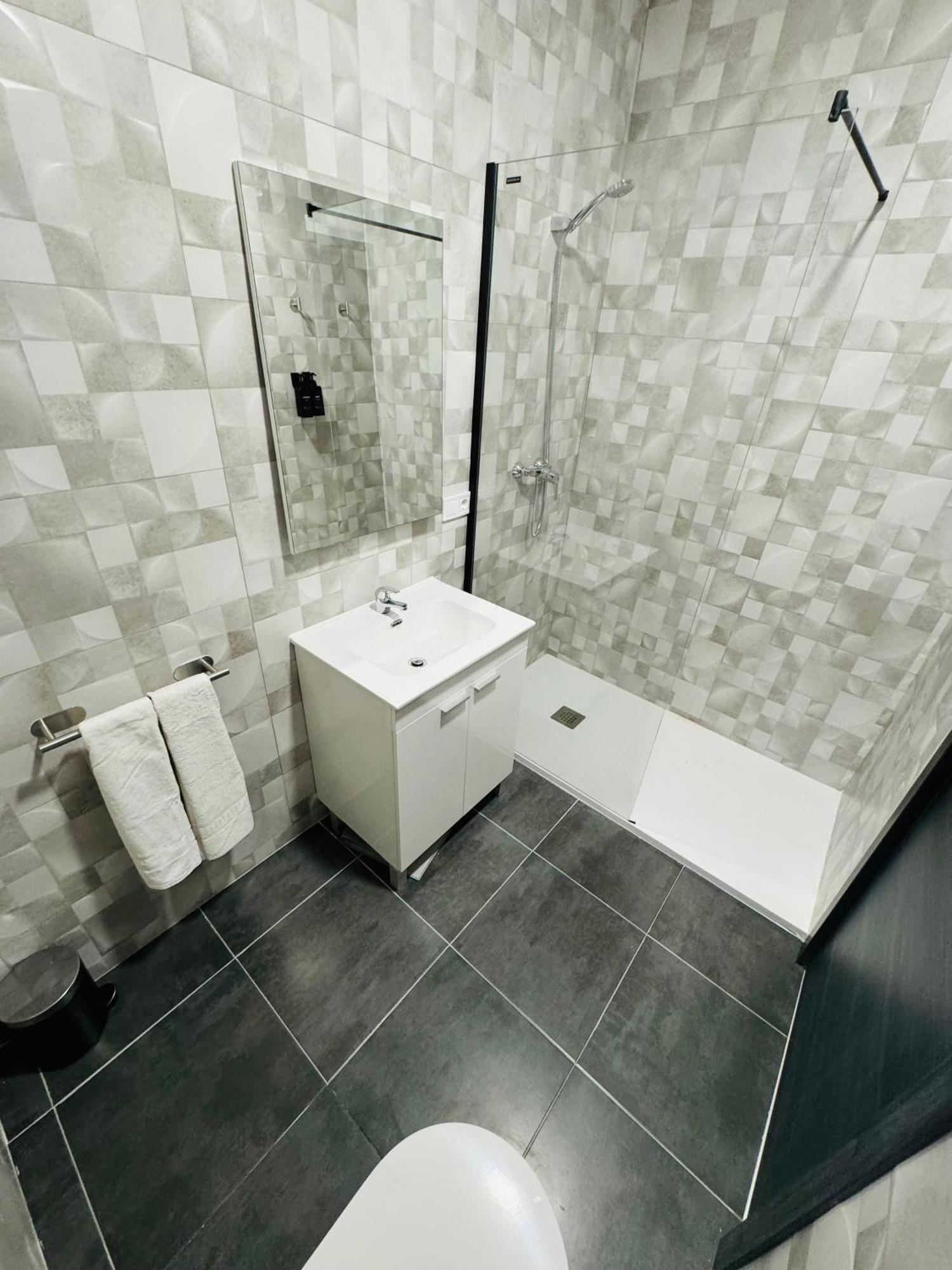 Duplex Th Sanse Norte San Sebastián de los Reyes Buitenkant foto